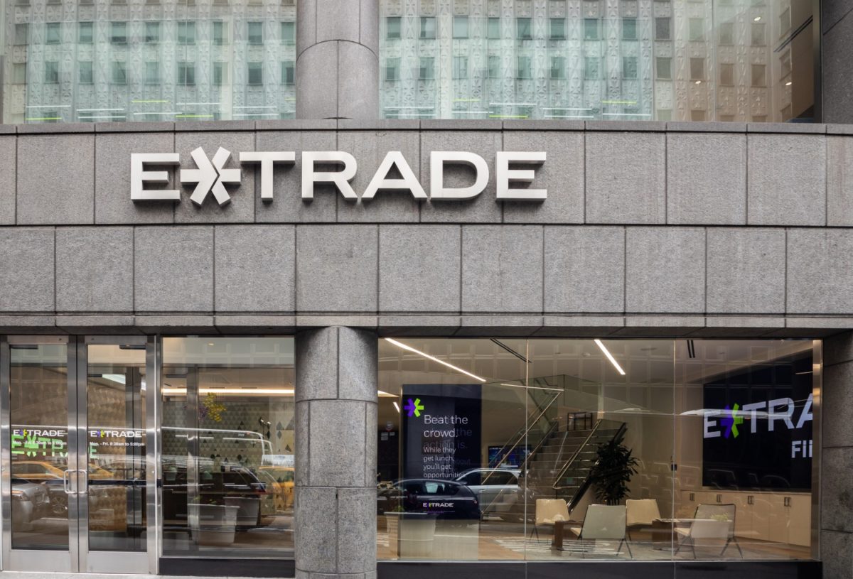 How to Buy Stocks With ETRADE 2022